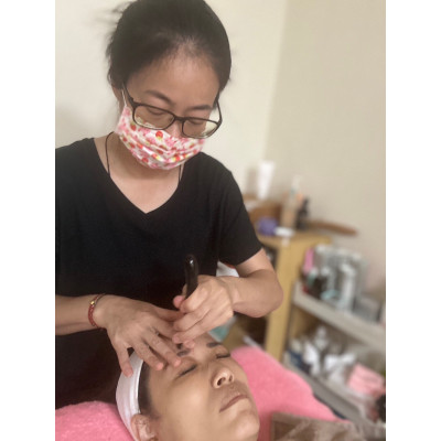 臉部撥筋-郡玟老師 臉部撥筋-郡玟老師